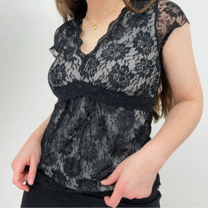 vintage y2k lace v-neck feminine babydoll top b&w size s